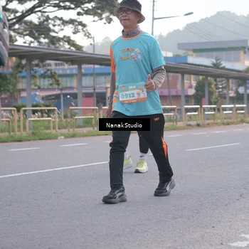 Runner Photo 8344498