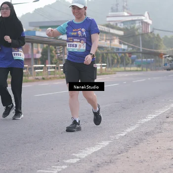 Runner Photo 8344532