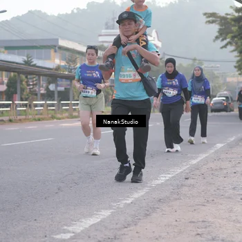 Runner Photo 8344639