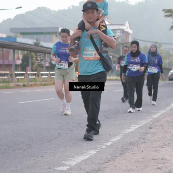 Runner Photo 8344647