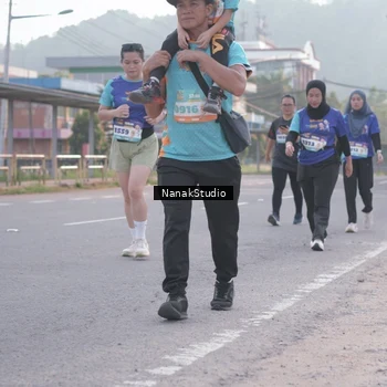 Runner Photo 8344661
