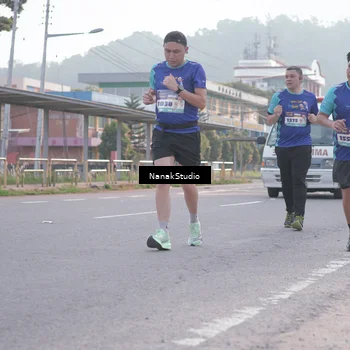Runner Photo 8344709