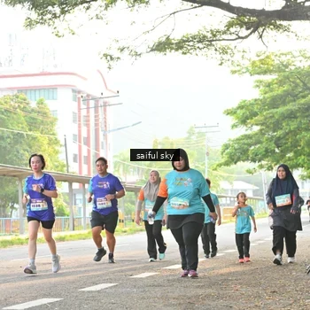 Runner Photo 8344722