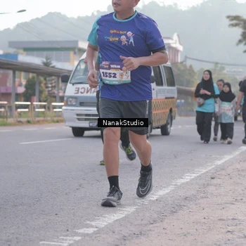 Runner Photo 8344724