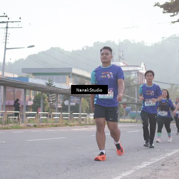 Runner Photo 8344798