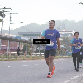 Runner Photo 8344805