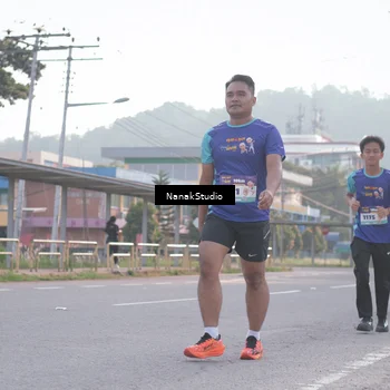 Runner Photo 8344811