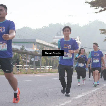 Runner Photo 8344818
