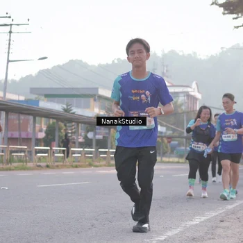 Runner Photo 8344822