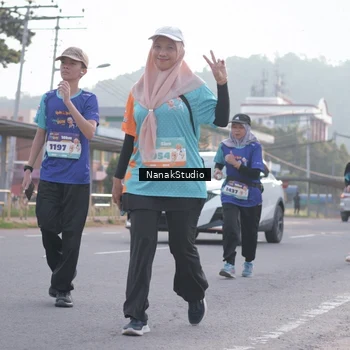 Runner Photo 8344895