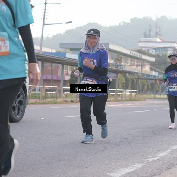 Runner Photo 8344910