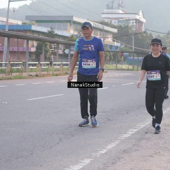 Runner Photo 8344955