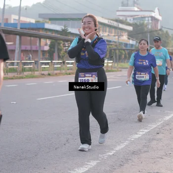 Runner Photo 8345013