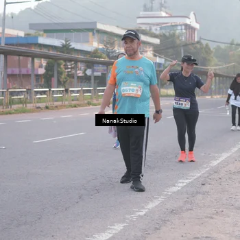 Runner Photo 8345070