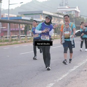 Runner Photo 8345208