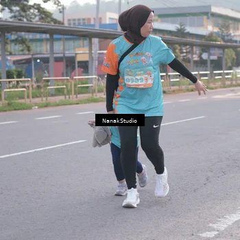 Runner Photo 8345340