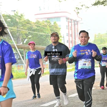 Runner Photo 8345357