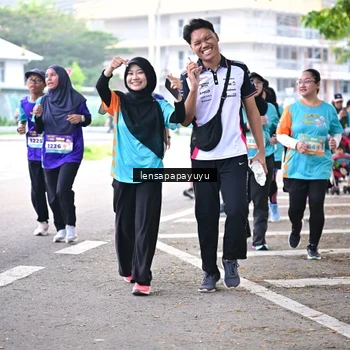 Runner Photo 8345358