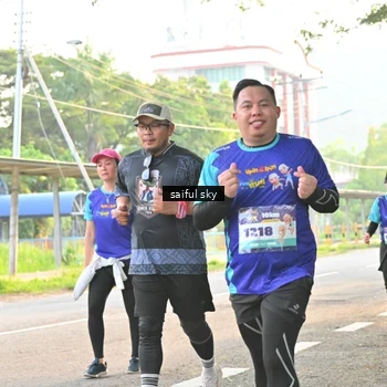 Runner Photo 8345374
