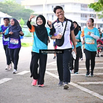 Runner Photo 8345392
