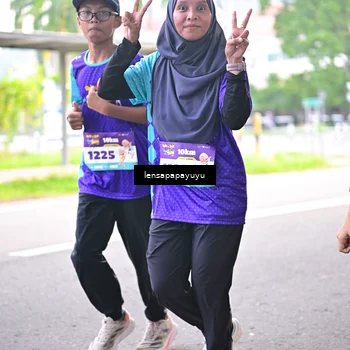 Runner Photo 8345423
