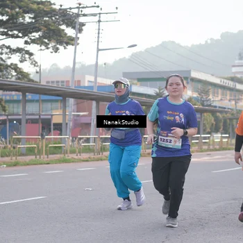 Runner Photo 8345502