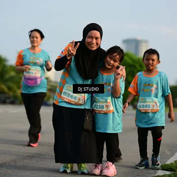 Runner Photo 8345529