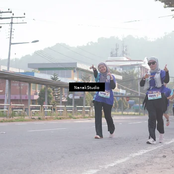 Runner Photo 8345673