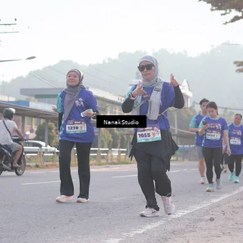 Runner Photo 8345704