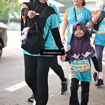 Runner Photo 8345750