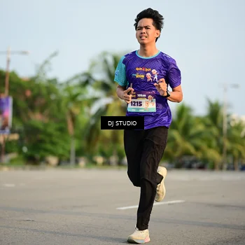 Runner Photo 8345767