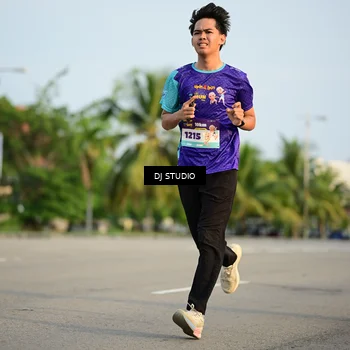 Runner Photo 8345770