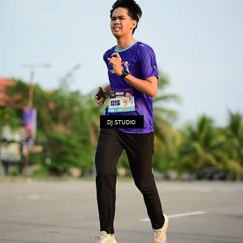 Runner Photo 8345775