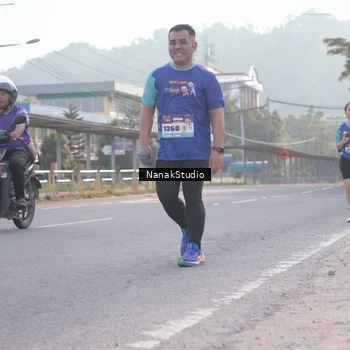 Runner Photo 8345804