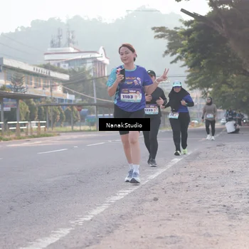 Runner Photo 8345821