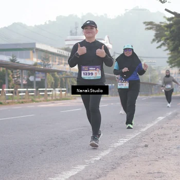 Runner Photo 8345874