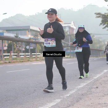 Runner Photo 8345881