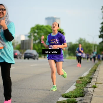 Runner Photo 8345893