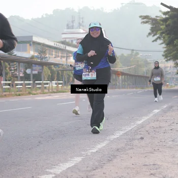 Runner Photo 8345895