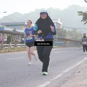Runner Photo 8345910
