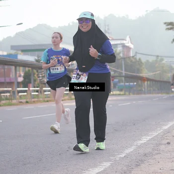 Runner Photo 8345918
