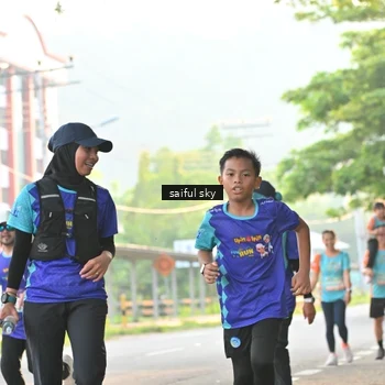 Runner Photo 8345948