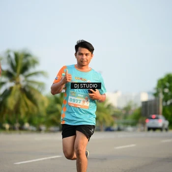 Runner Photo 8345952