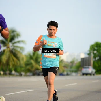 Runner Photo 8345953