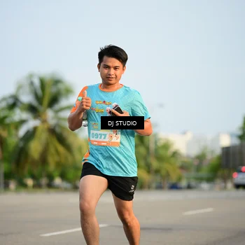 Runner Photo 8345955