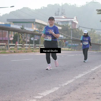 Runner Photo 8345991