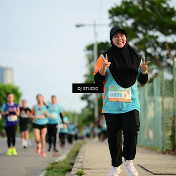 Runner Photo 8346027