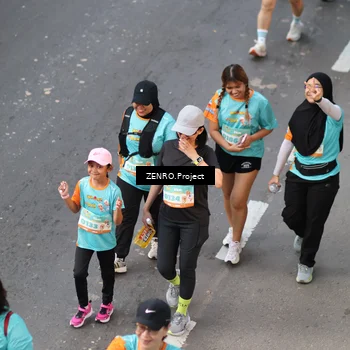 Runner Photo 8346030