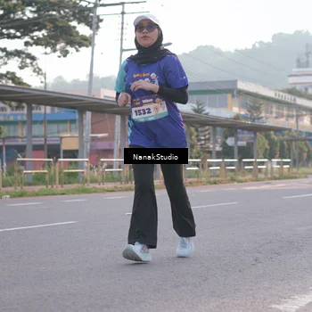 Runner Photo 8346033
