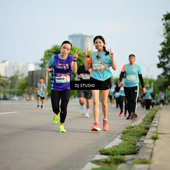 Runner Photo 8346038
